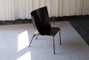 Bild:  Folded Sheets/ Chair