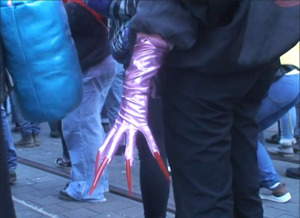 Bild:  video still 3/5