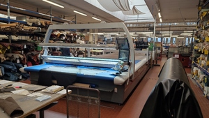 Picture: Lederscan- & schneidmaschine bei Exkursion zu Moroso