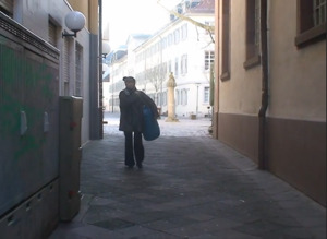 Bild:  video still 4/5