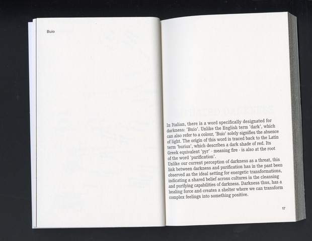 Bild:  Tender Darkness. Spread pages, 200pp. 
