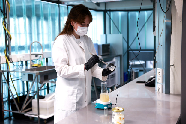 Picture: Bio Design Lab at the HfG Karlsruhe