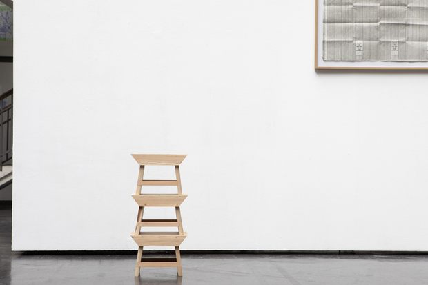 Bild:  three stools (ghanian replica), mixed woods