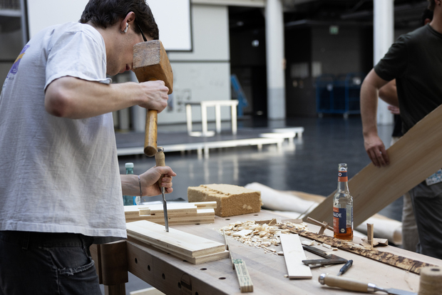 Bild:  Education programme Wood